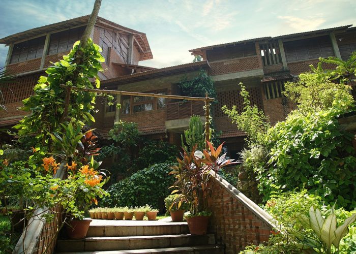 AYURVEDA I KERALA HOS DR. UNNI